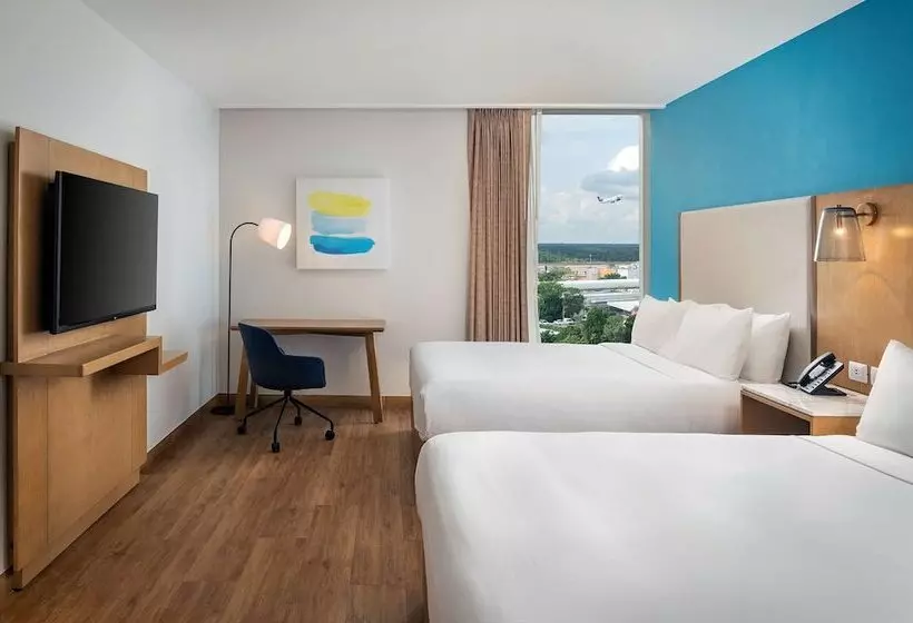 ホテル Hilton Garden Inn Cancun Airport