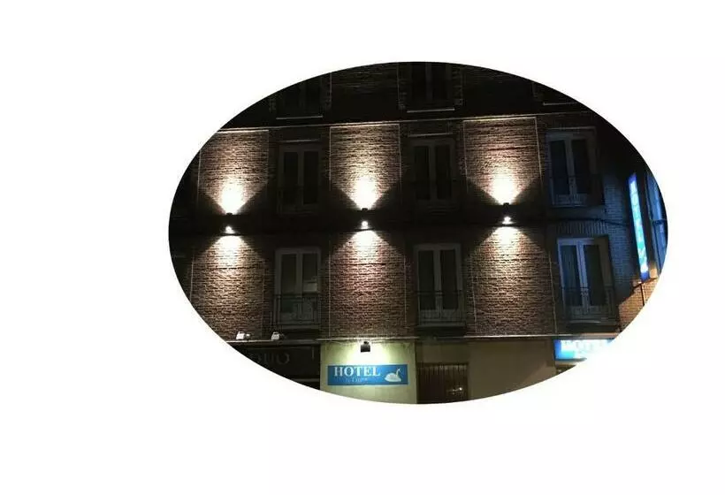 Hotelli Hôtel Le Cygne