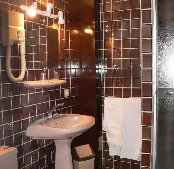 Hotelli Hôtel Le Cygne