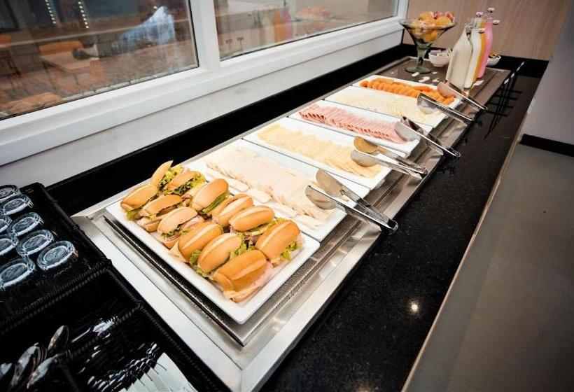 בית מלון כפרי Ibis Budget Capao Bonito