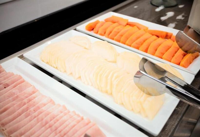 בית מלון כפרי Ibis Budget Capao Bonito