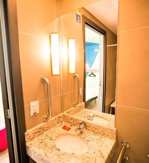 בית מלון כפרי Ibis Budget Capao Bonito