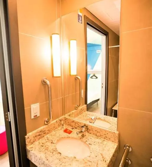 ホテル Ibis Budget Capao Bonito