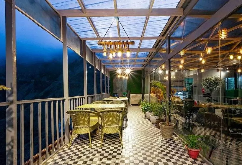 Fabhotel Le Masrana Inn