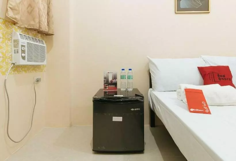 هتل Reddoorz @ Miras Apartelle Angeles Pampanga