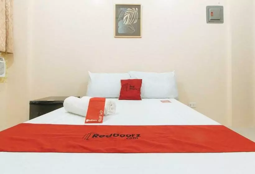 هتل Reddoorz @ Miras Apartelle Angeles Pampanga