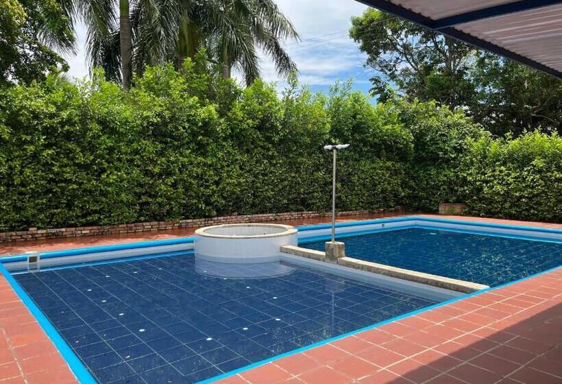 בית מלון כפרי Senderos De Sirivana