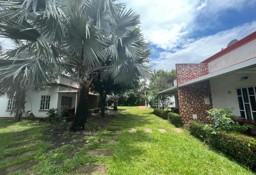 בית מלון כפרי Senderos De Sirivana