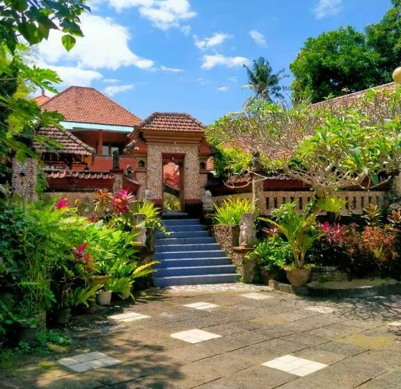 Пансион Puri Tegal Bunga Sukawati Gianyar Redpartner