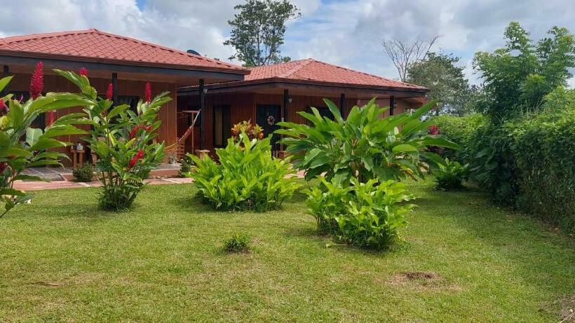 پانسیون Rústicas Dani & Fam