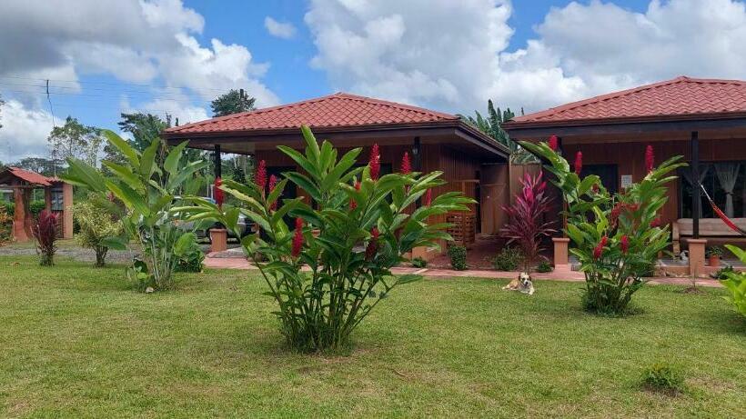 پانسیون Rústicas Dani & Fam