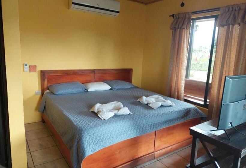 پانسیون Rústicas Dani & Fam