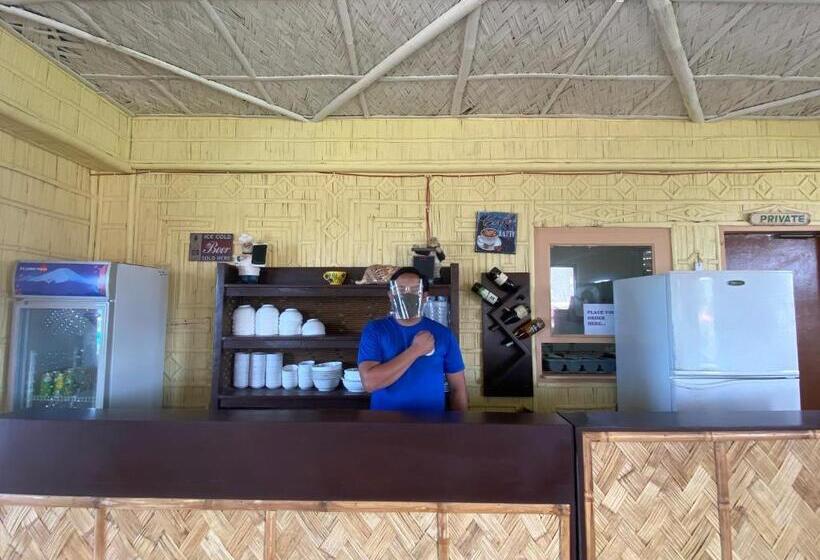 Shoreland Beach Resort By Cocotel