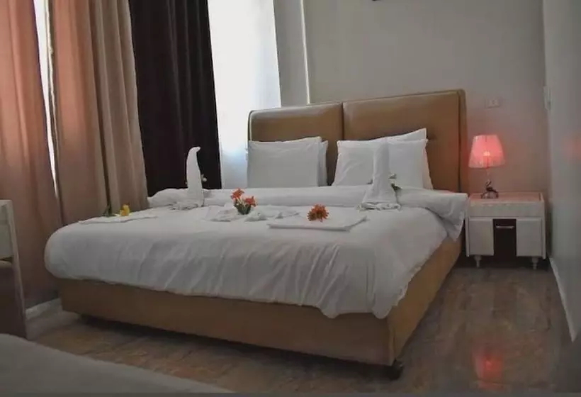هاستل Tahrir View Apartments
