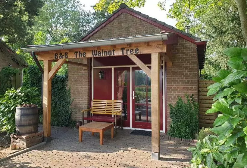 Bed & Breakfast The Walnut Tree
