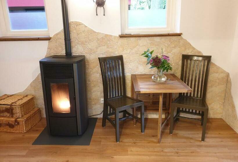 Bed & Breakfast The Walnut Tree