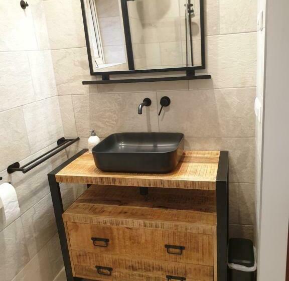 Bed & Breakfast The Walnut Tree