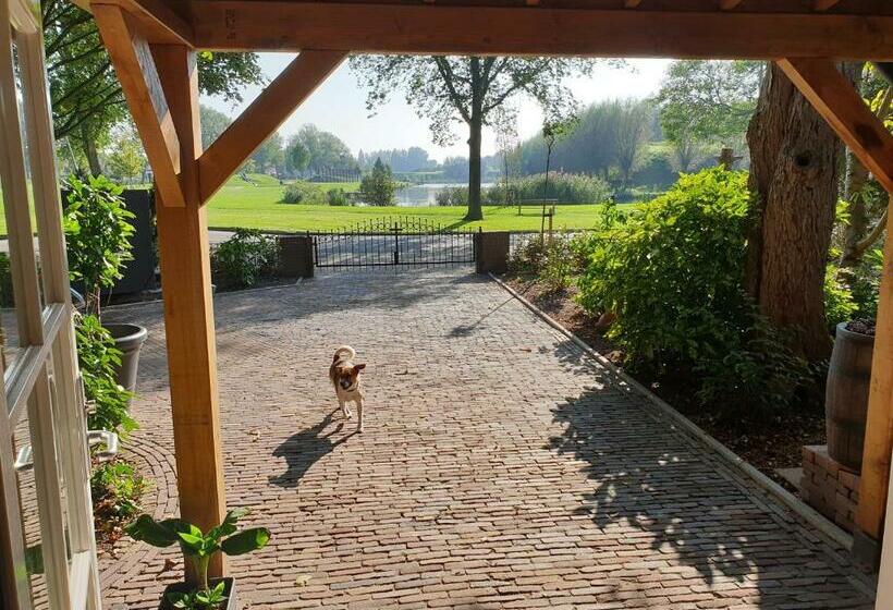 Bed & Breakfast The Walnut Tree