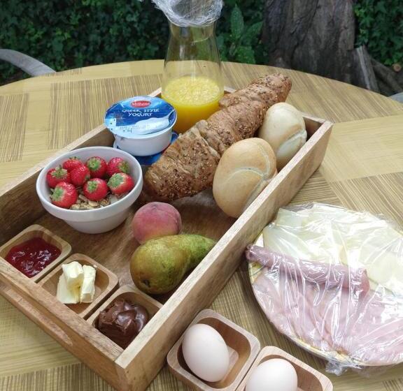 Bed & Breakfast The Walnut Tree