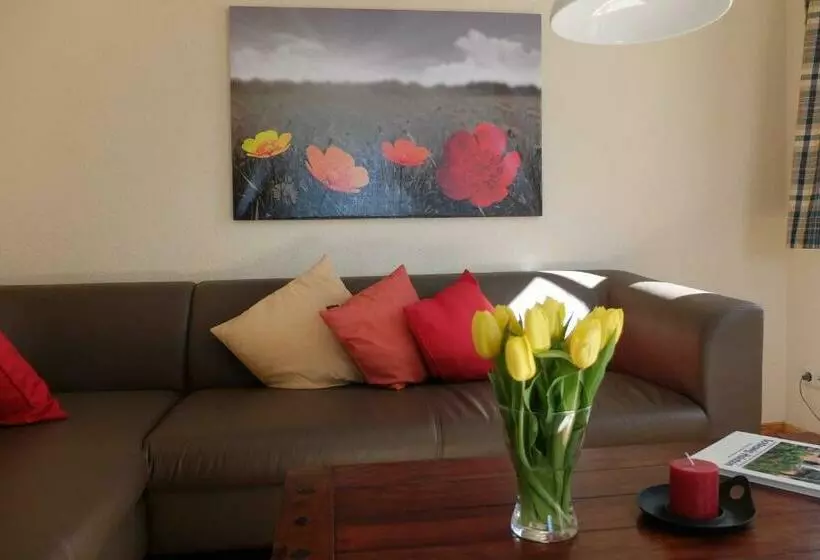 Hotelli Ferienwohnung Schoene Aussicht