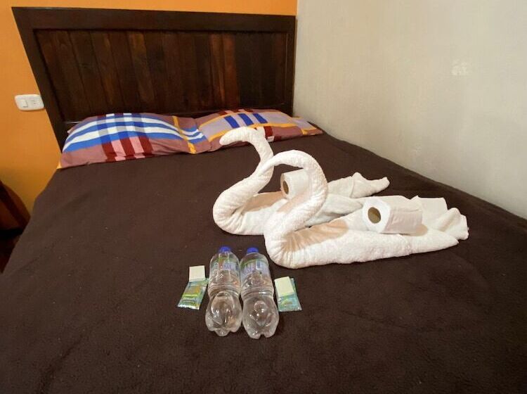 پانسیون Del Ferrocarril