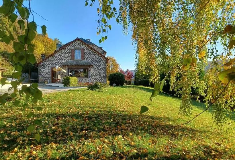 Aamiaismajoitus (B&B) La Grange De Lily