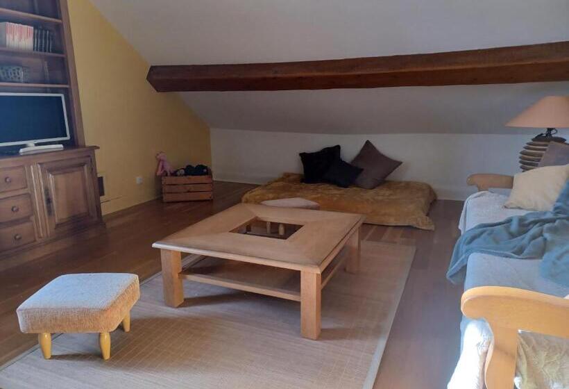 تختخواب و صبحانه La Grange De Lily