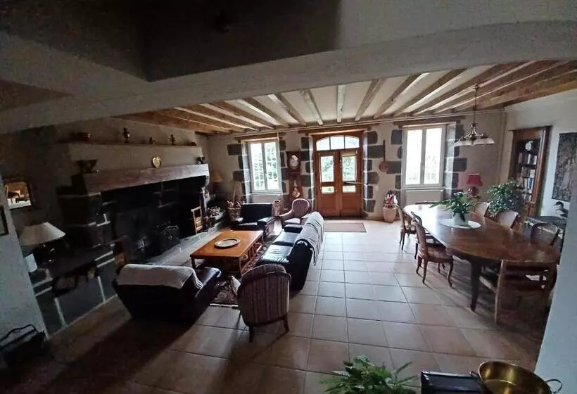 Aamiaismajoitus (B&B) La Grange De Lily