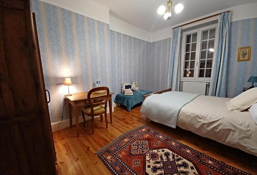 تختخواب و صبحانه La Grange De Lily