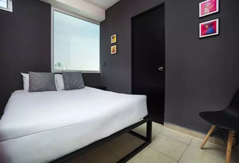 هتل Adhoc Cintermex