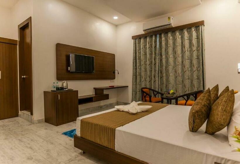 Отель Arista A Luxury Boutique