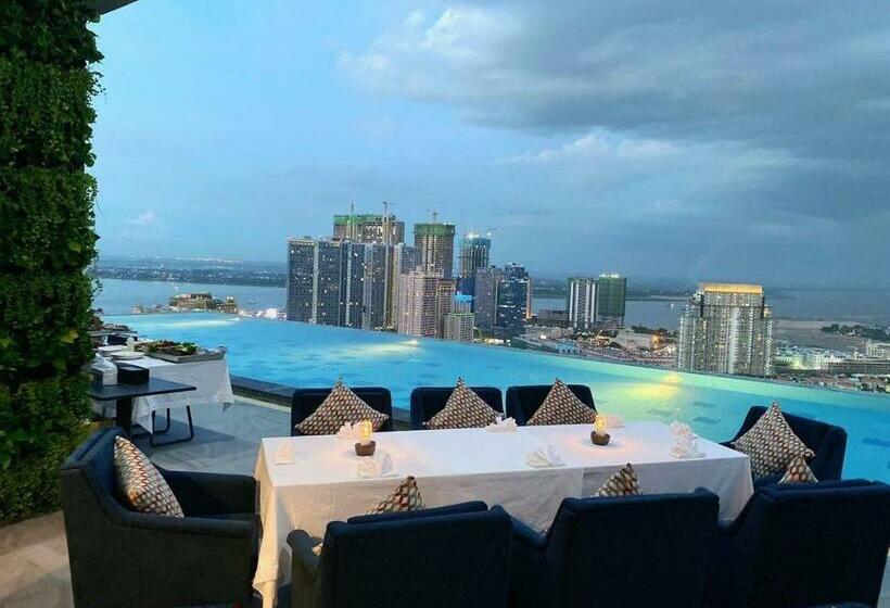 בית מלון כפרי The Penthouse Residence