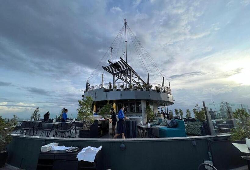 בית מלון כפרי The Penthouse Residence