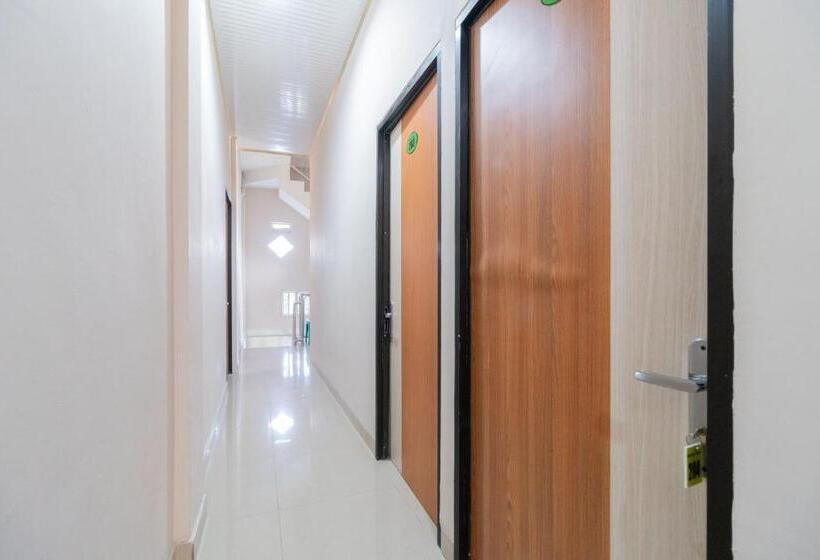 Urbanview Hotel Lumendiva 2 Palembang By Reddoorz