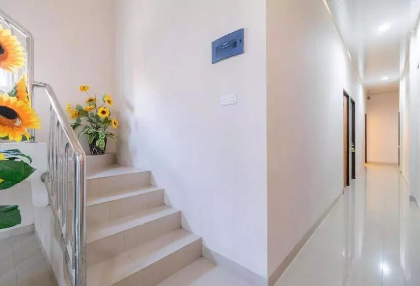 Urbanview Hotel Lumendiva 2 Palembang By Reddoorz
