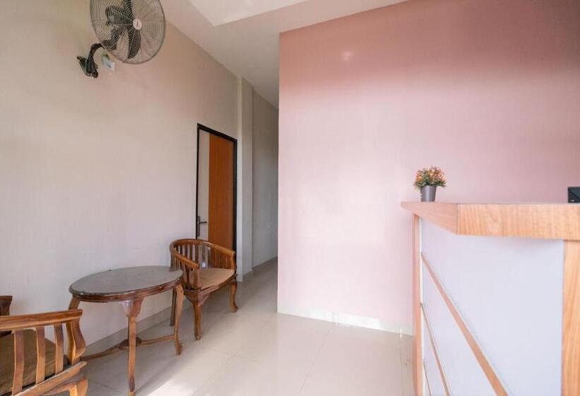 Urbanview Hotel Lumendiva 2 Palembang By Reddoorz