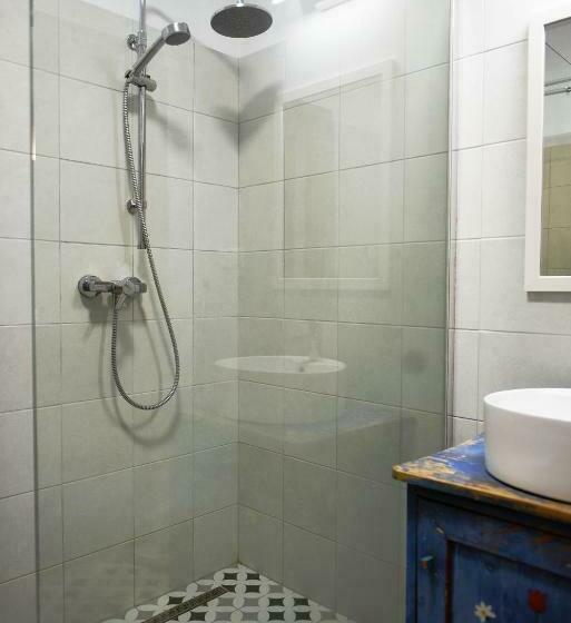 مبيت وإفطار Aster Panzió