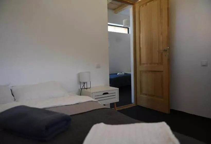 Aamiaismajoitus (B&B) Aster Panzió