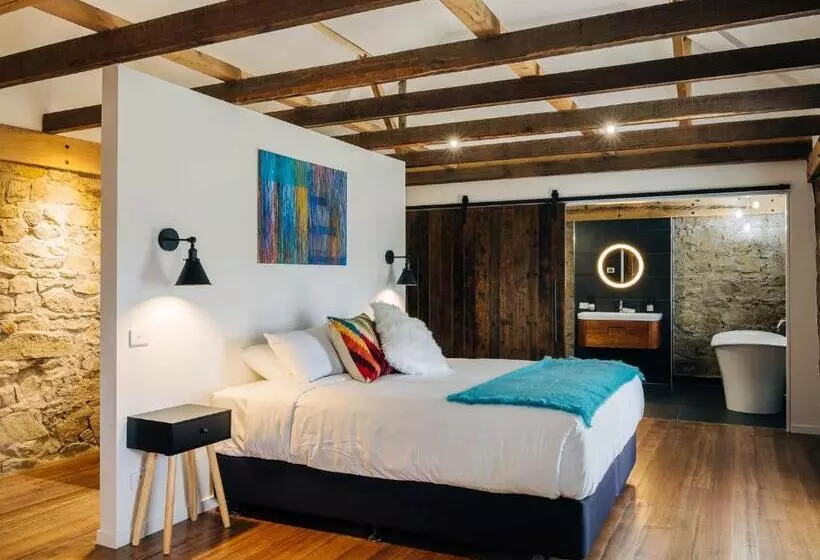 Bed and Breakfast Triabunna Barracks