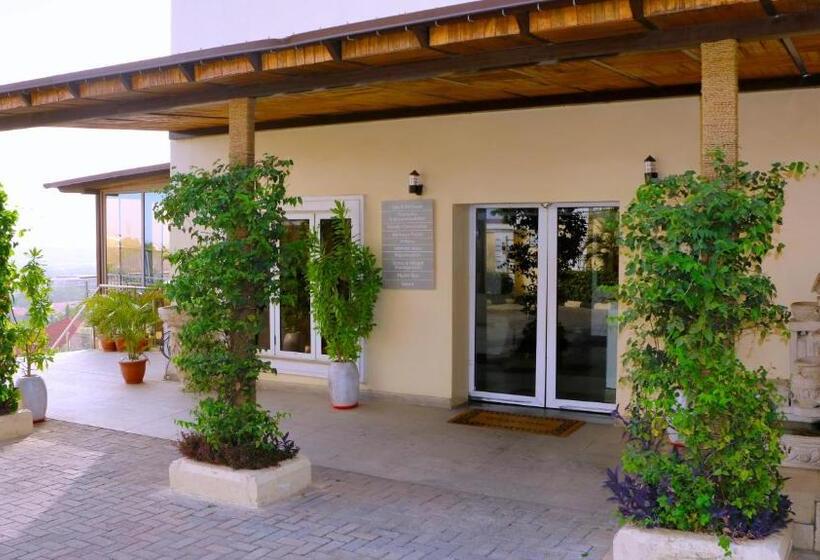 هتل Nisa Wellness Retreat