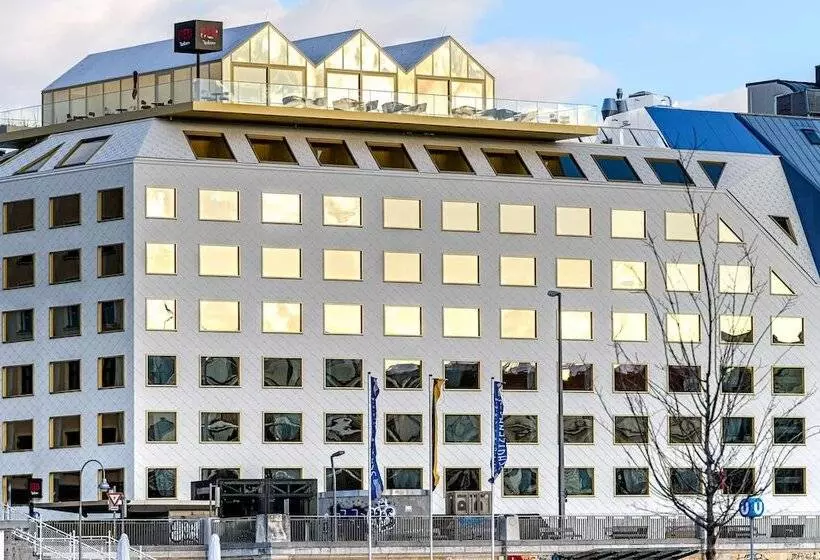 Radisson Red Hotel, Vienna
