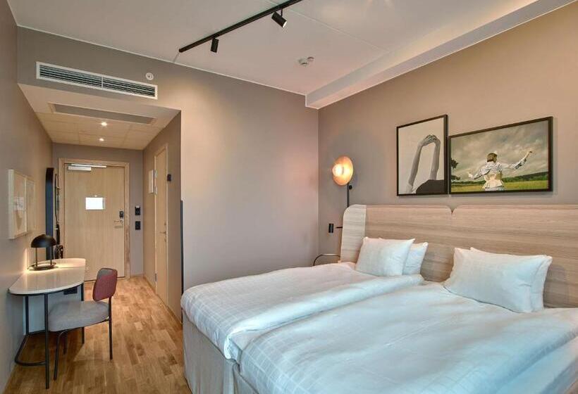 هتل Scandic Orebro Central