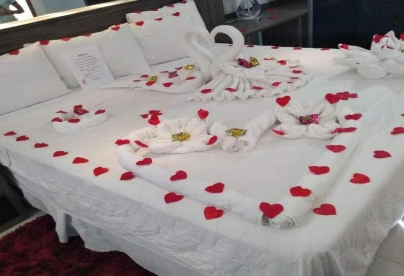 호텔 Shelton Palace