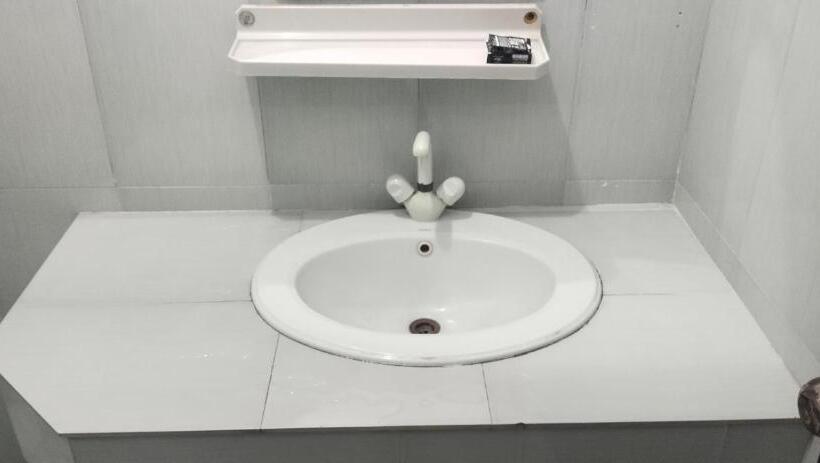 호텔 Shelton Palace