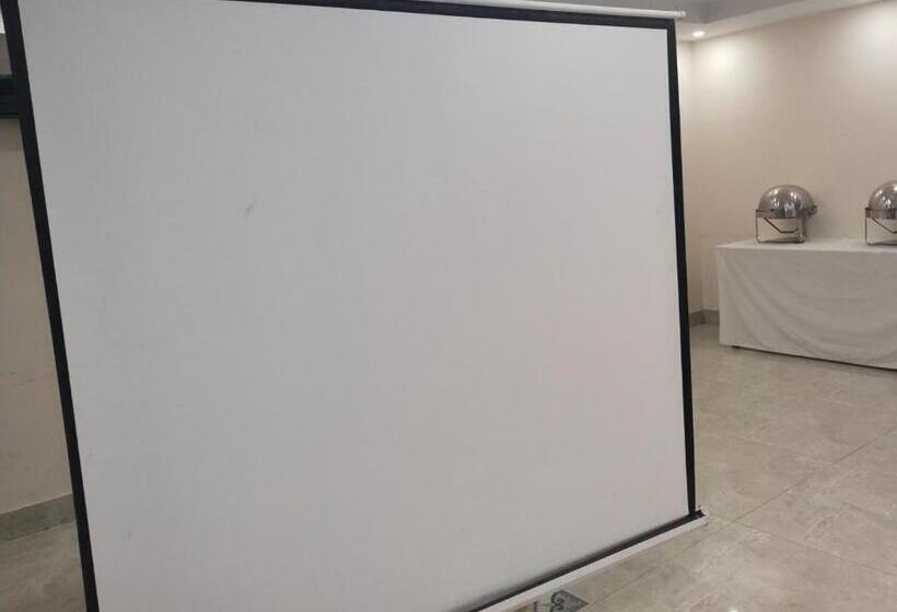 호텔 Shelton Palace