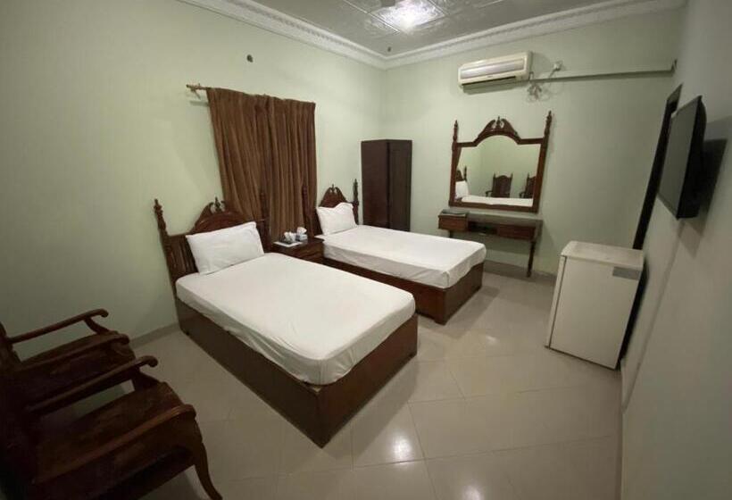 호텔 Shelton Palace