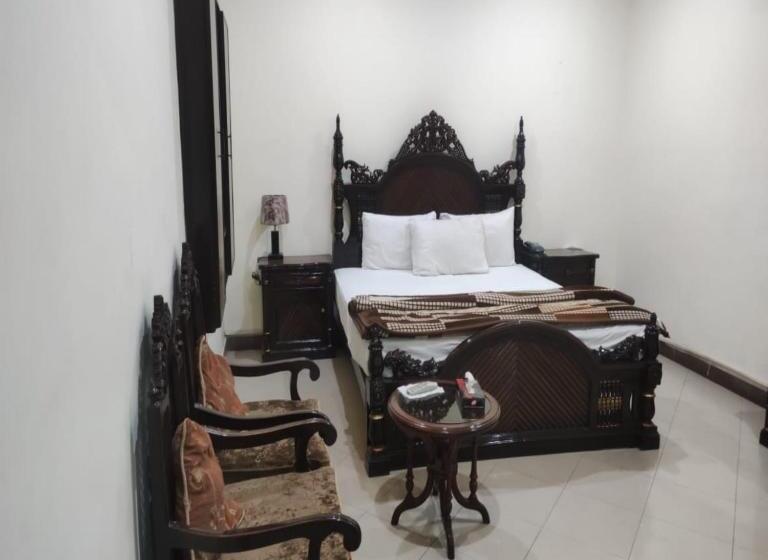 호텔 Shelton Palace