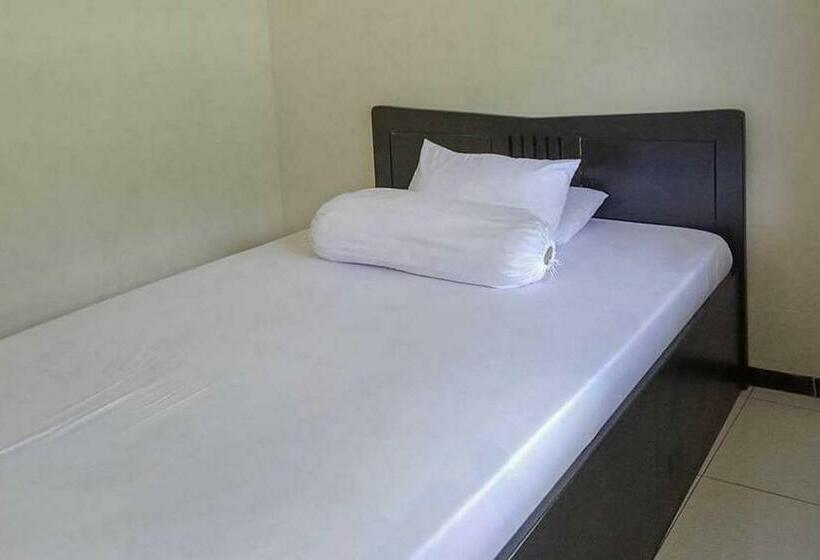 ホテル Villa Ghazani 4 At Desa Wisata Songgokerto