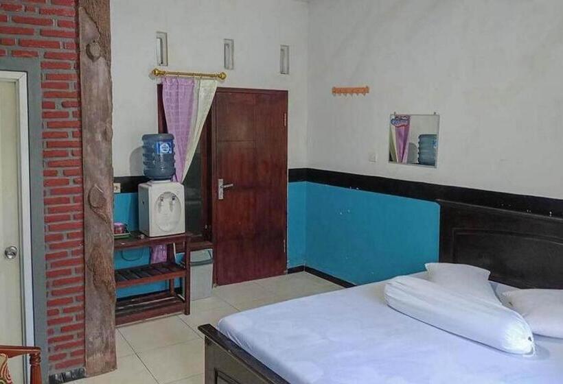 ホテル Villa Ghazani 4 At Desa Wisata Songgokerto