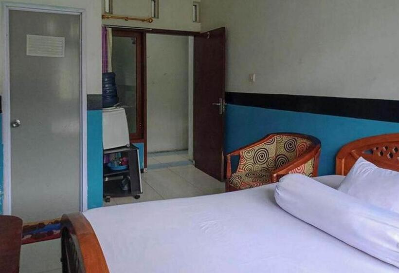 ホテル Villa Ghazani 4 At Desa Wisata Songgokerto